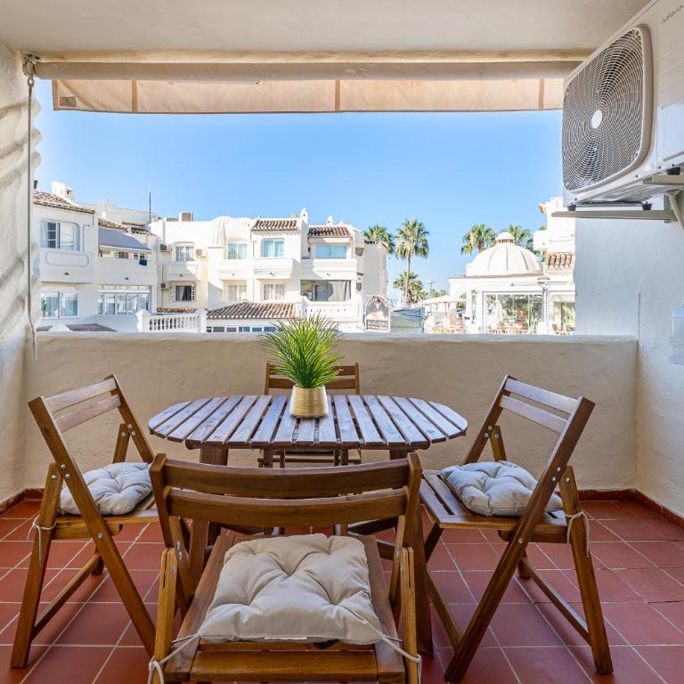 Apartment in Puerto Marina 1 min to the beach - Two-Bedroom Apartment - 10