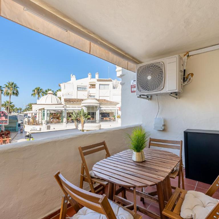 Apartment in Puerto Marina 1 min to the beach - Two-Bedroom Apartment - 14