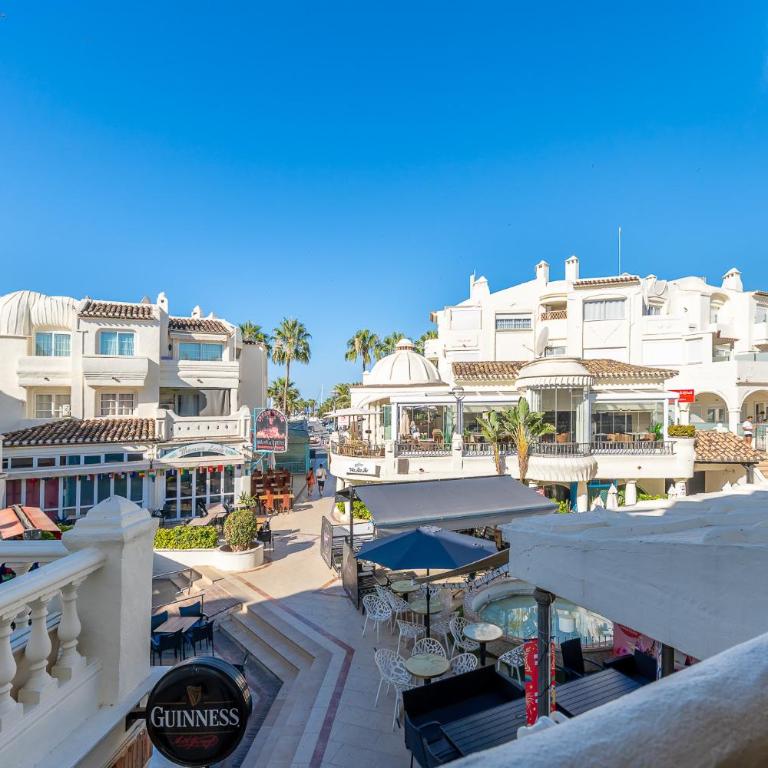 Apartment in Puerto Marina 1 min to the beach - Two-Bedroom Apartment - 32