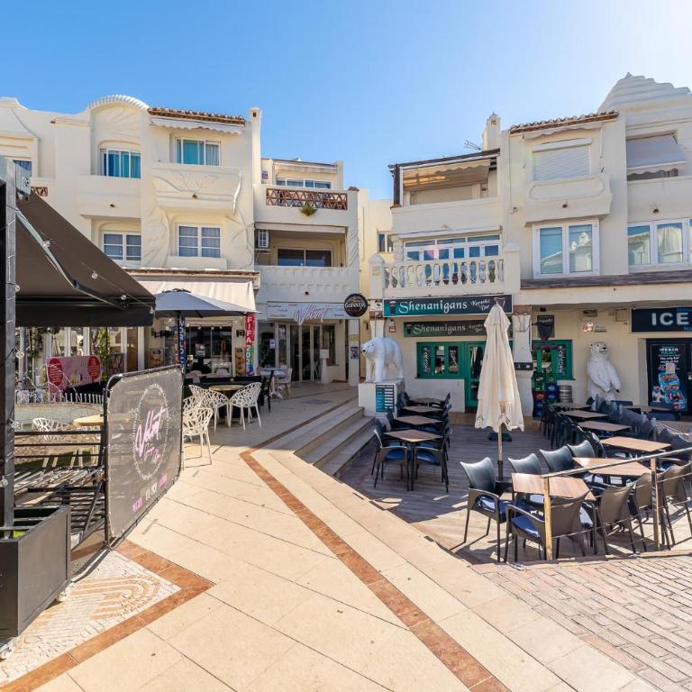Apartment in Puerto Marina 1 min to the beach - Two-Bedroom Apartment - 39