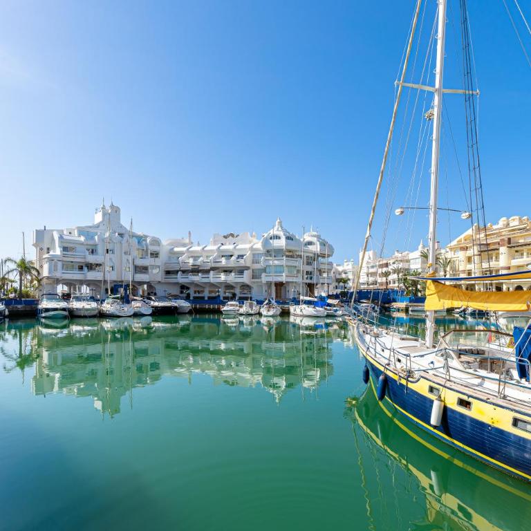 Apartment in Puerto Marina 1 min to the beach - Two-Bedroom Apartment - 44