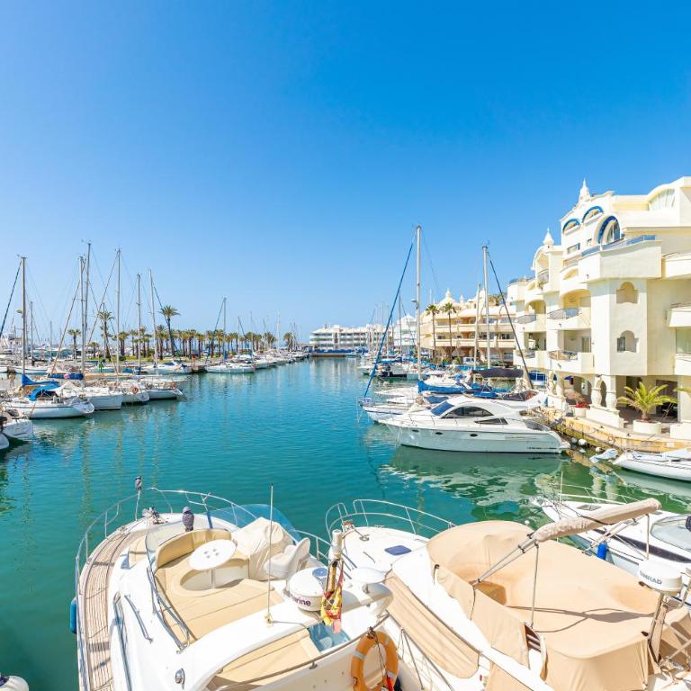 Apartment in Puerto Marina 1 min to the beach - Two-Bedroom Apartment - 49
