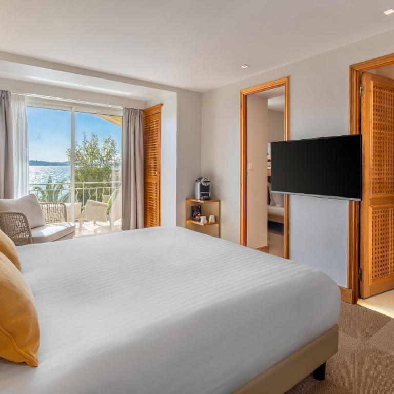 Best Western Premier Montfleuri - Chambre familiale avec terrasse et vue sur la mer - Non-fumeurs - 4