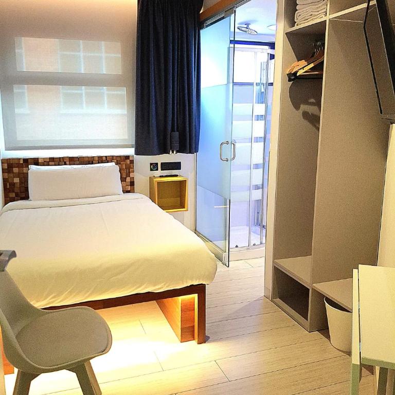 Far Home Suites - Habitación Individual con baño privado - 2