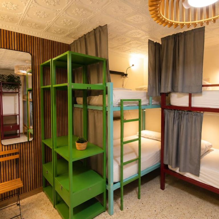 Kite & Surf Nomad House - Cama en habitación compartida femenina de 6 camas - 4