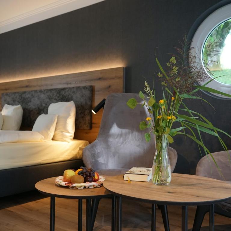Das Allgäu - Dreibettzimmer mit Terrasse - 5
