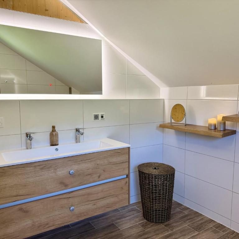 Hideaway Chalets Loser - 7 by AA Holiday Homes - Chalet - 47