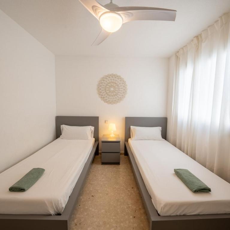 Family Holidays - La Carihuela, Piscina y Parking - Appartamento con 3 Camere da Letto - 16