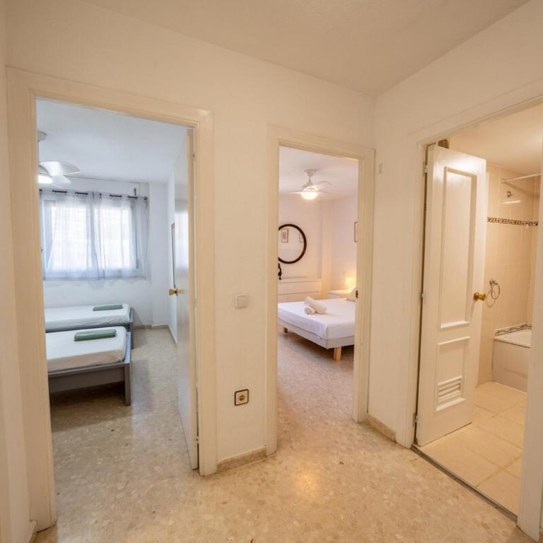 Family Holidays - La Carihuela, Piscina y Parking - Appartamento con 3 Camere da Letto - 3
