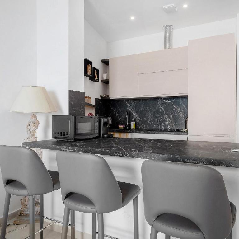 Promenade des Anglais - Appartement 2 Chambres Deluxe - Vue sur Océan - 3