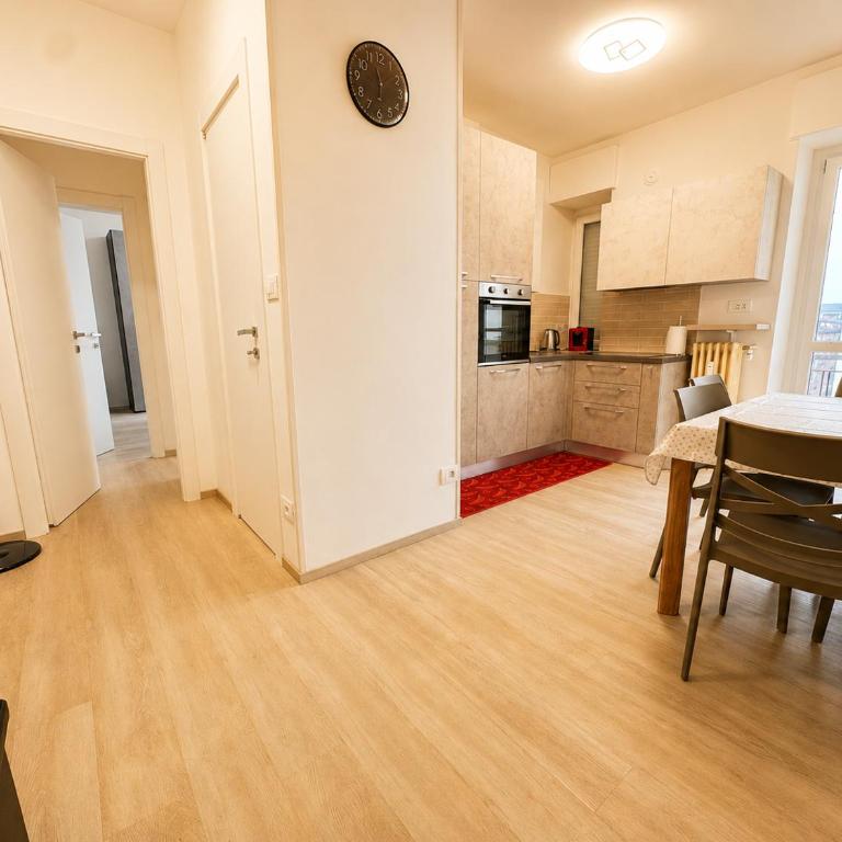 A due passi dal centro con ascensore - Appartamento con 1 Camera da Letto - 1