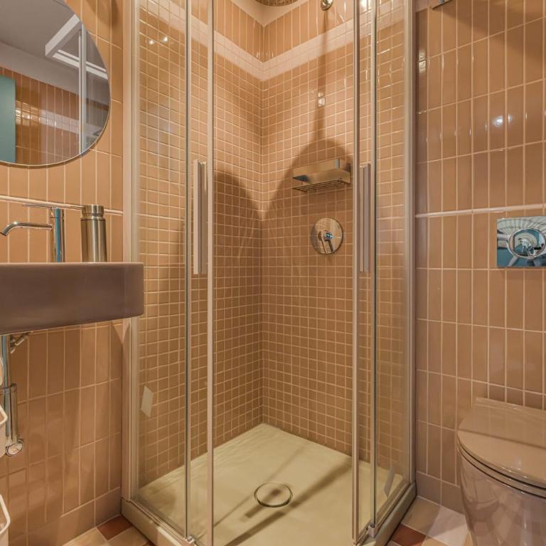REF 2084 - Cannes Centre Appartement avec balcon à louer - Appartement - 8