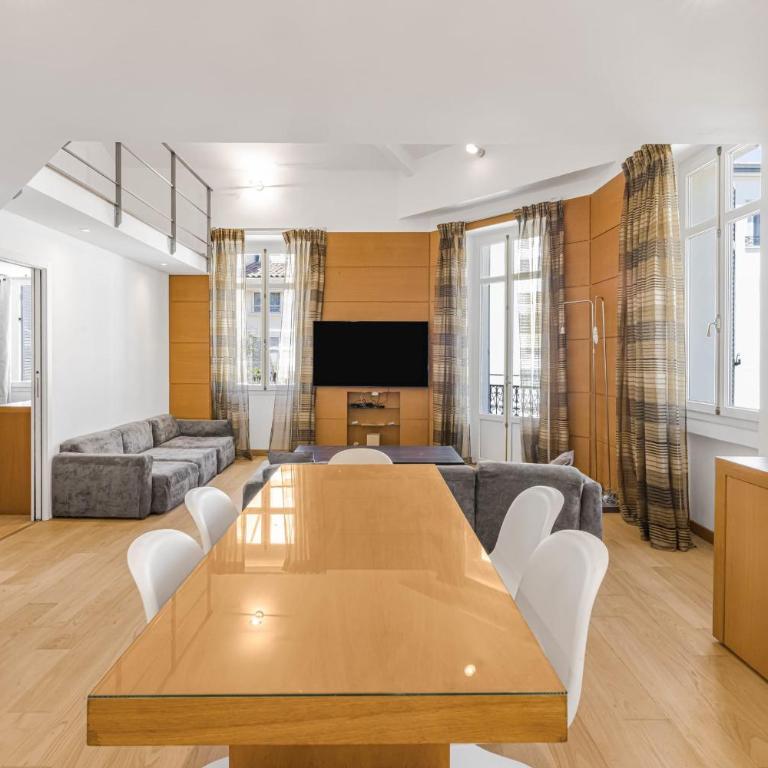 REF 2086 - Cannes Centre Spacieux avec balcon à louer - Appartement - 9