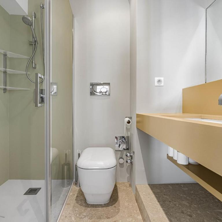 REF 2086 - Cannes Centre Spacieux avec balcon à louer - Appartement - 13
