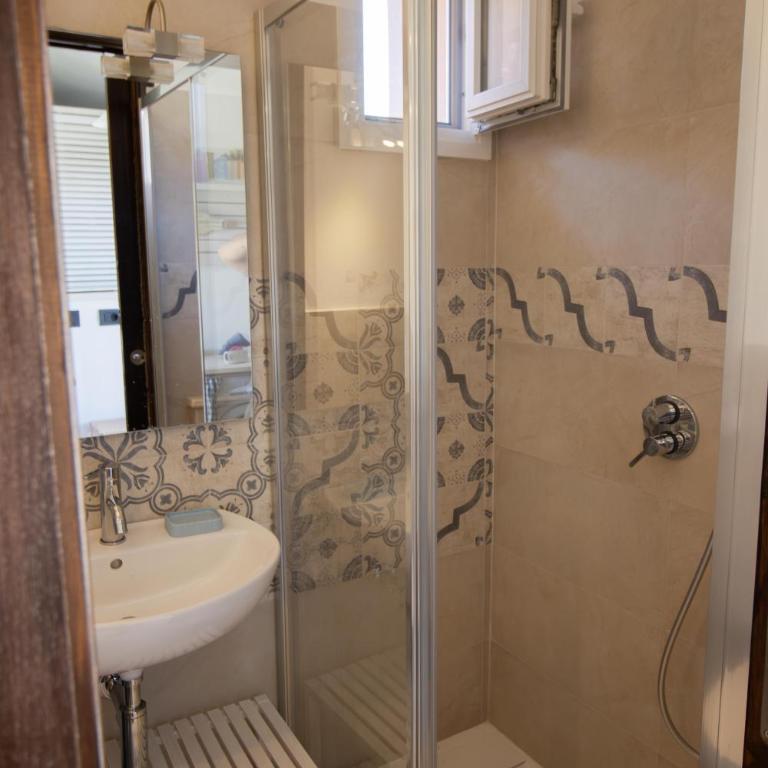 La Casina - One-Bedroom Apartment - 7