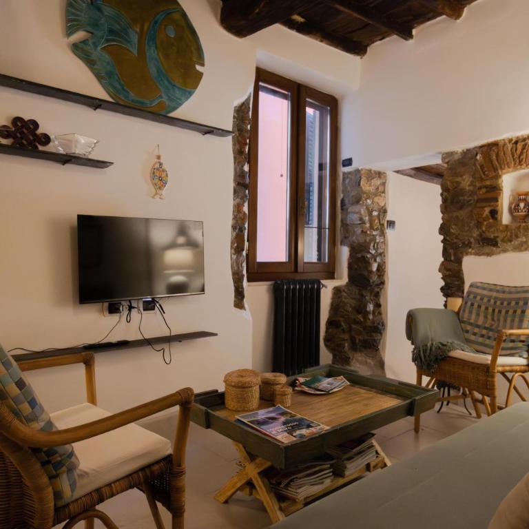 La Casina - One-Bedroom Apartment - 17