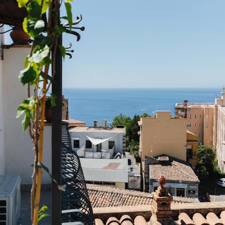 Made To Measure Taormina - Appartamento Premium con 3 Camere da Letto e Balcone - 46