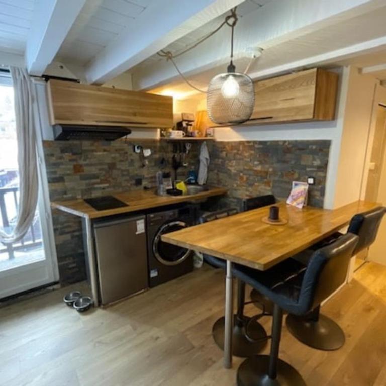Apt with nice view near the center of Chamonix - Appartement - 27