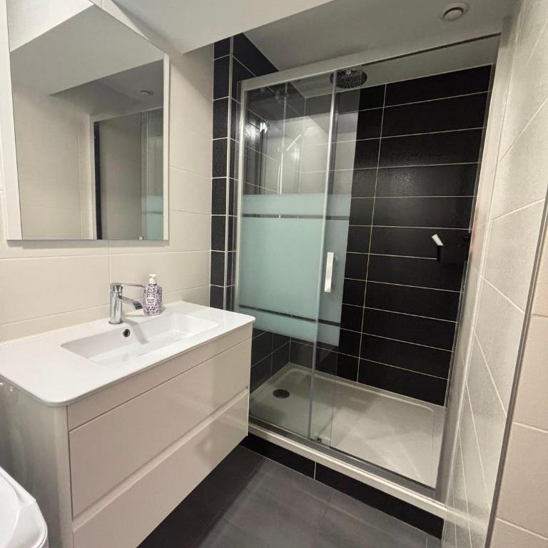 Des Feignes - Apartment mit 1 Schlafzimmer - 11