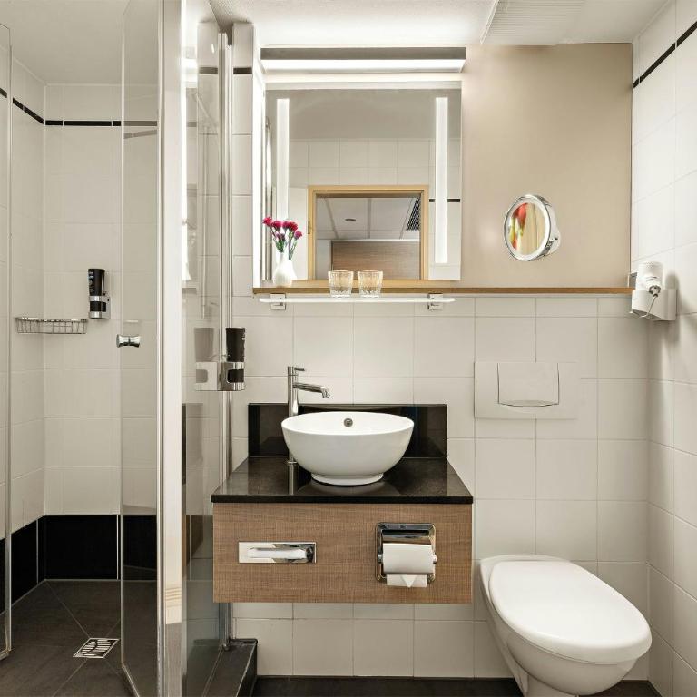 Leonardo Hotel Munich City Olympiapark - Comfort Zimmer - 9