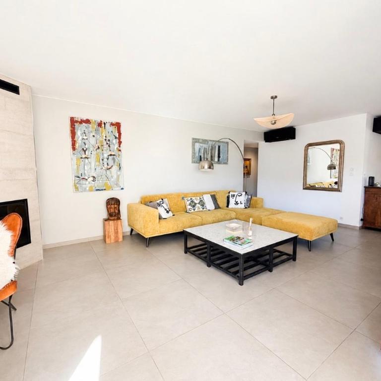 Appartement avec vue panoramique Salle de sport - Appartement 3 Chambres - 4