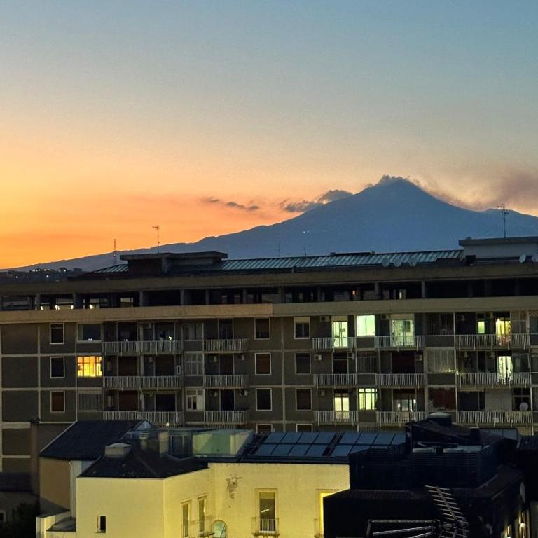 Coppola Terrace Apartment - Private Rooftop & City View in the Historic Catania Center - Via Coppola 22 - Apartment - 2