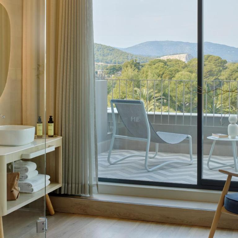 ME by Meliá Sitges Terramar - Habitación Always ME con vistas al jardín - 2