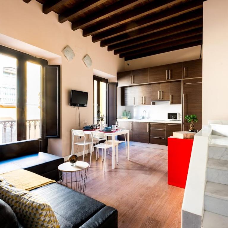 Duplex Trajano Estupenda Terraza - Apartamento de 1 dormitorio - 12