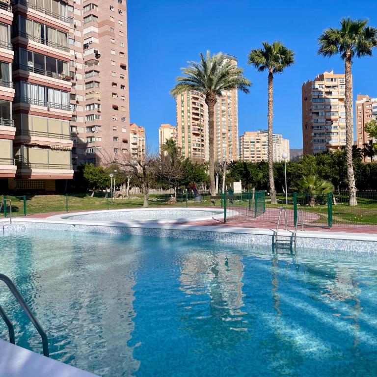 Apartamento reformado para 6 en Lidersol, playa Levante - Apartment mit 2 Schlafzimmern und Poolblick - 21