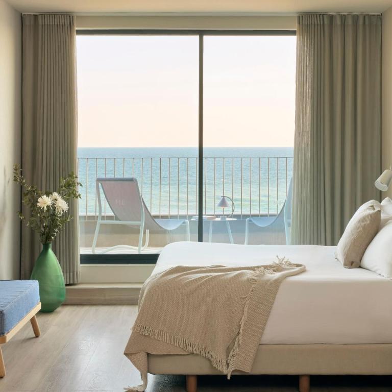ME by Meliá Sitges Terramar - Estudio ME + Suite Junior con vistas al mar - 2