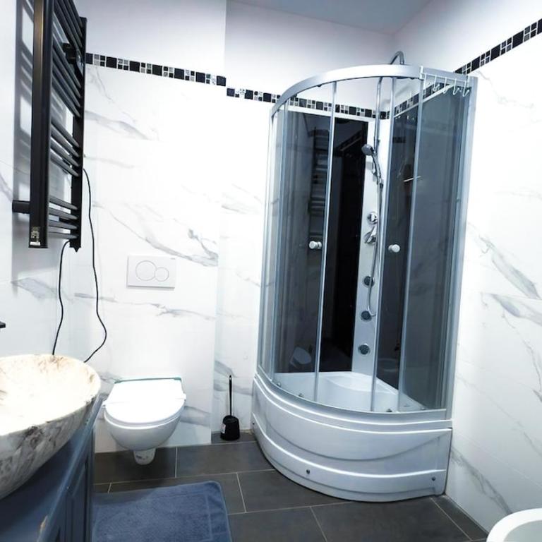 In the city centre with AC, Lift and Free parking - Appartamento con 1 Camera da Letto - 23