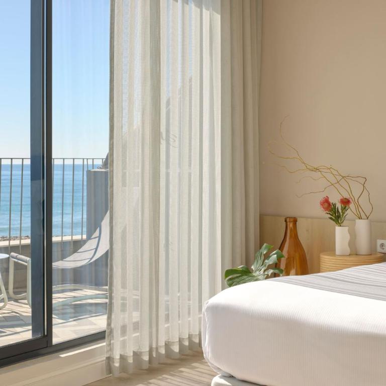 ME by Meliá Sitges Terramar - Estudio ME y Suite con vistas al mar - 1