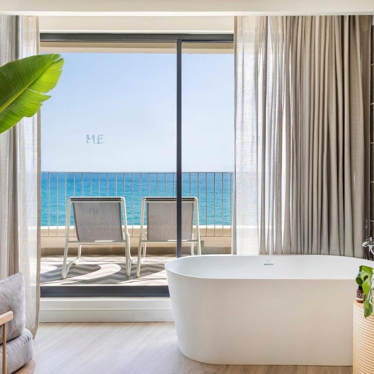 ME by Meliá Sitges Terramar - Suite Ultimate ME+ con vistas al mar - 4