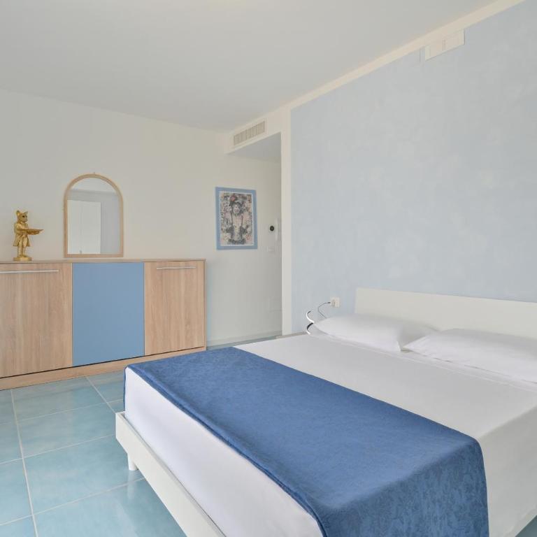 Agropoli Palace - Camera Tripla Deluxe - 5