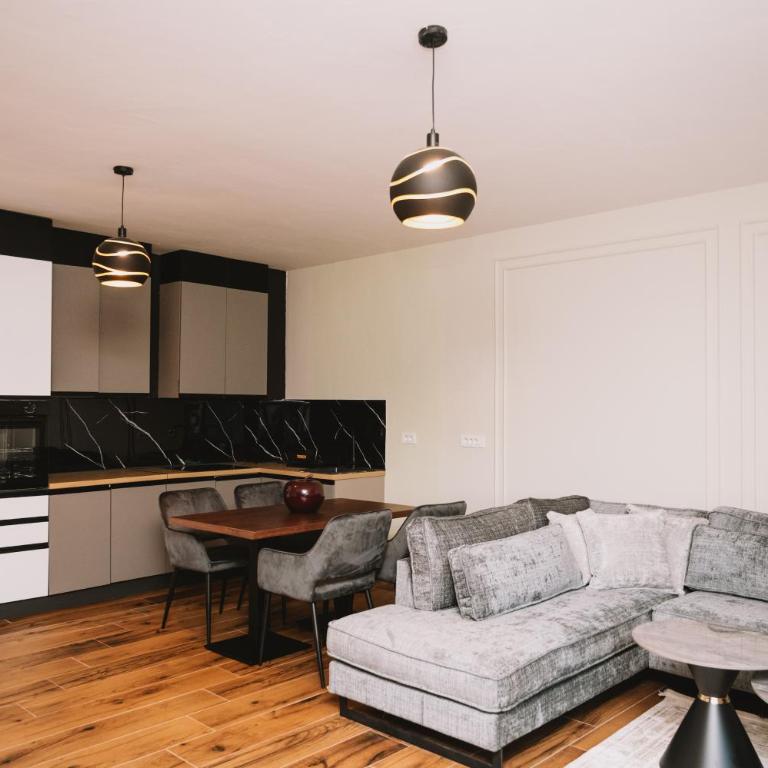 RAYA Apartments - One-Bedroom Apartment - 7