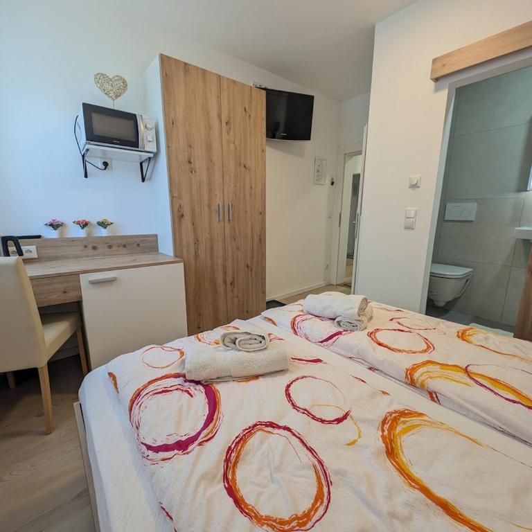 See 4 - Zentral gelegenes Studio in Seenähe mit 2 Bäderkarten - Apartment mit 1 Schlafzimmer - 5