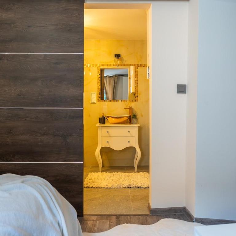 Piazza Erbe city centre Free Parking - Appartamento Superior con 1 Camera da Letto e Balcone - 11