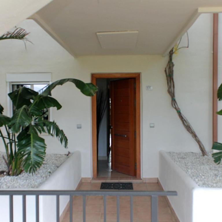 Garden App. Golf at Sea Estepona - Three-Bedroom Apartment with Water View - 11