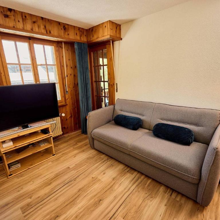 Immeuble Les Cretes - Apartment with Balcony - 2