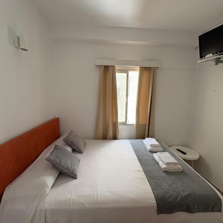 Hostal Paco Marbella - Habitación Doble Estándar - 1 o 2 camas - 4