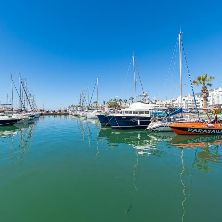 797 HOLIDAY RENTALS- Apartamento dentro de Puerto Marina-Playa a 1 min - Apartment - Ground Floor - 28
