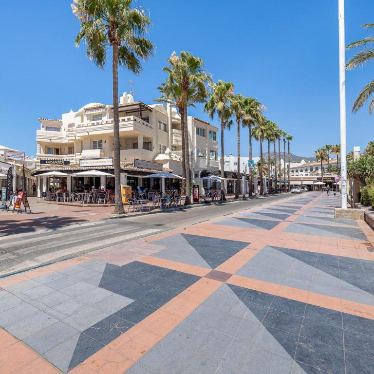 797 HOLIDAY RENTALS- Apartamento dentro de Puerto Marina-Playa a 1 min - Apartment - Ground Floor - 27