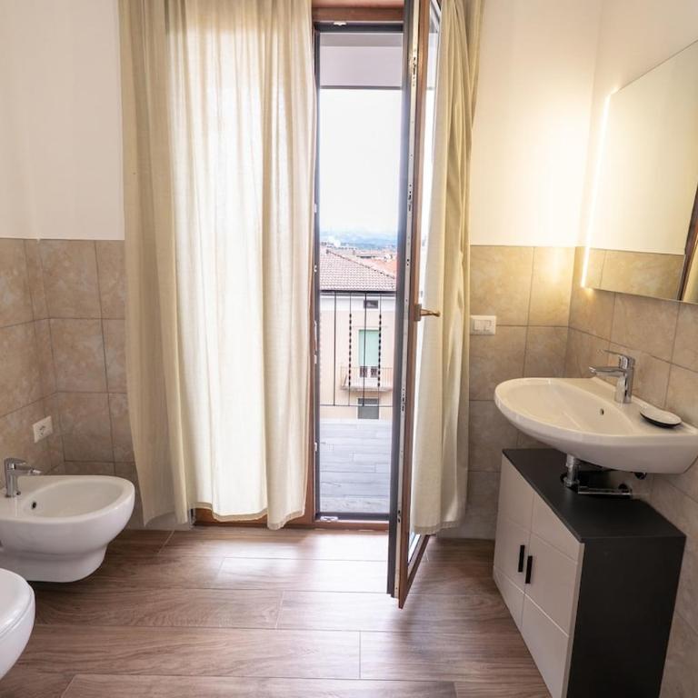 Verona Fiera - 10 min to Arena - Room #1688797101 - 15
