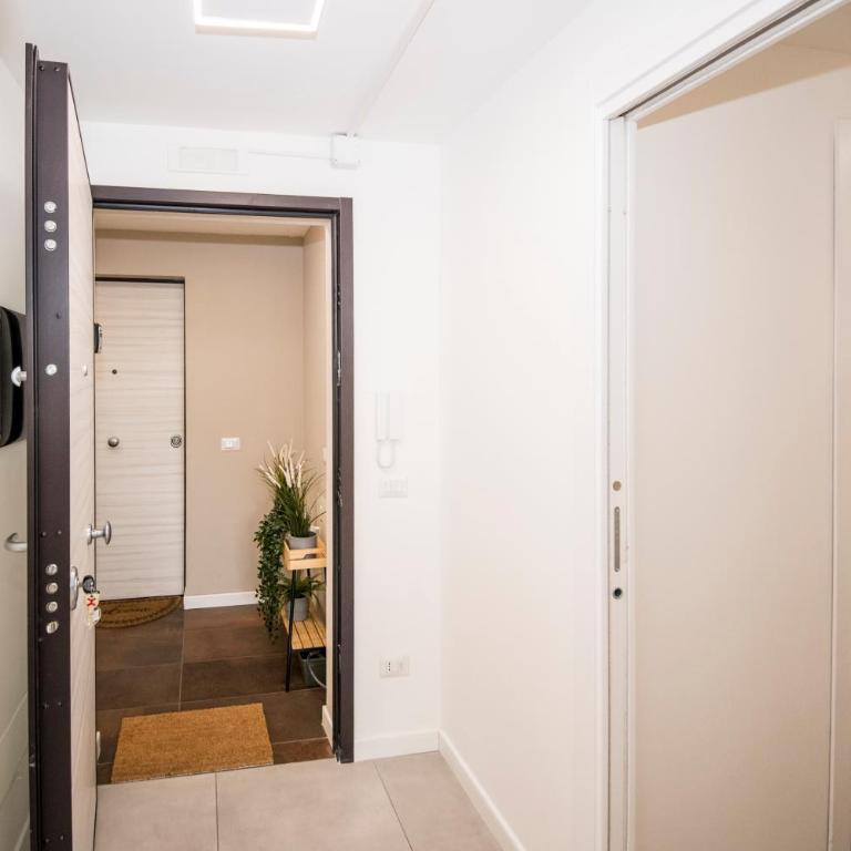 Ponti Cozy Apartment - Private Parking available, Near Navigli, Romolo Metro and Duomo - Appartamento Superior - 24