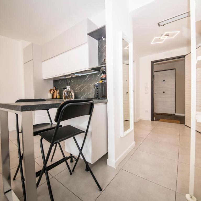 Ponti Cozy Apartment - Private Parking available, Near Navigli, Romolo Metro and Duomo - Appartamento Superior - 20