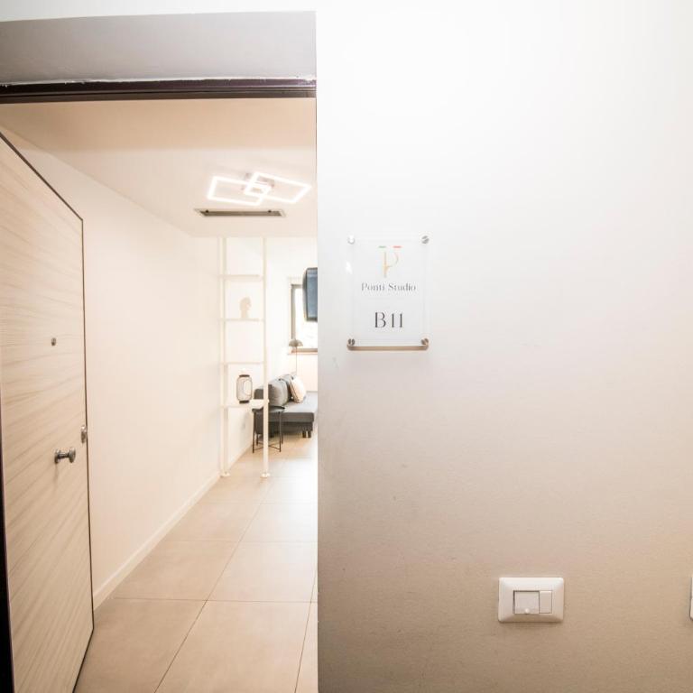 Ponti Cozy Apartment - Private Parking available, Near Navigli, Romolo Metro and Duomo - Appartamento Superior - 19