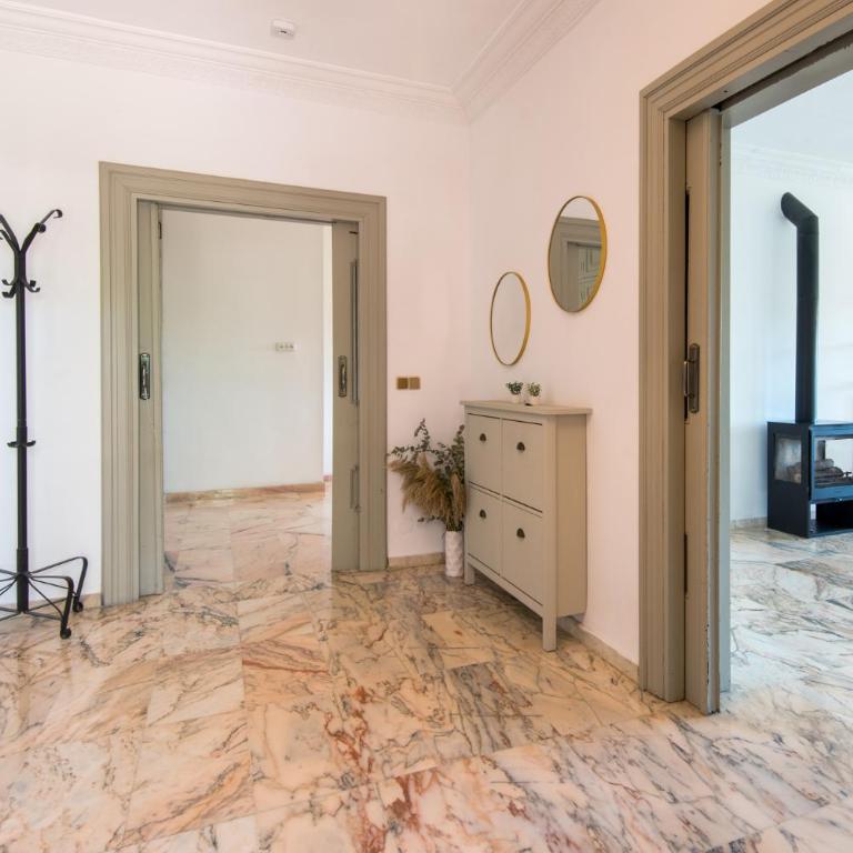 PREMIUM Family Villa in Málaga with Private Pool - Five-Bedroom House - 13