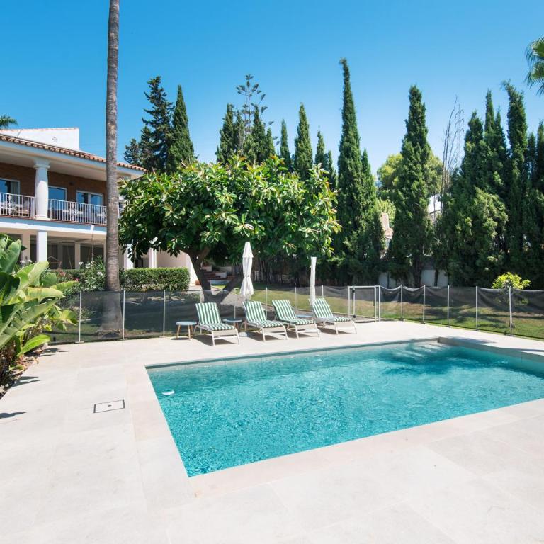 PREMIUM Family Villa in Málaga with Private Pool - Five-Bedroom House - 15