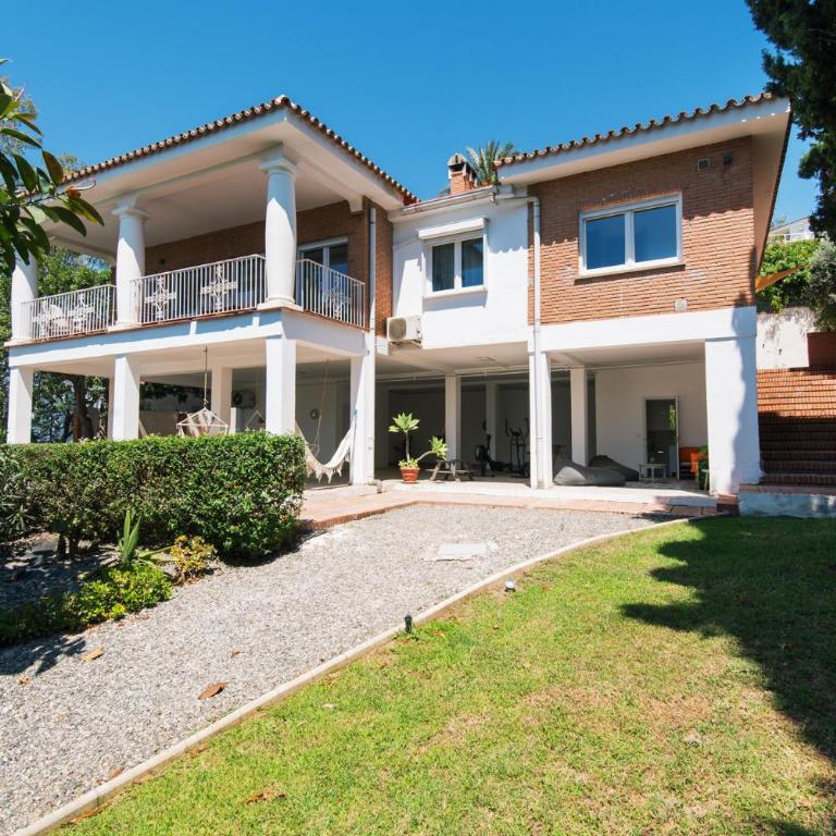 PREMIUM Family Villa in Málaga with Private Pool - Five-Bedroom House - 17