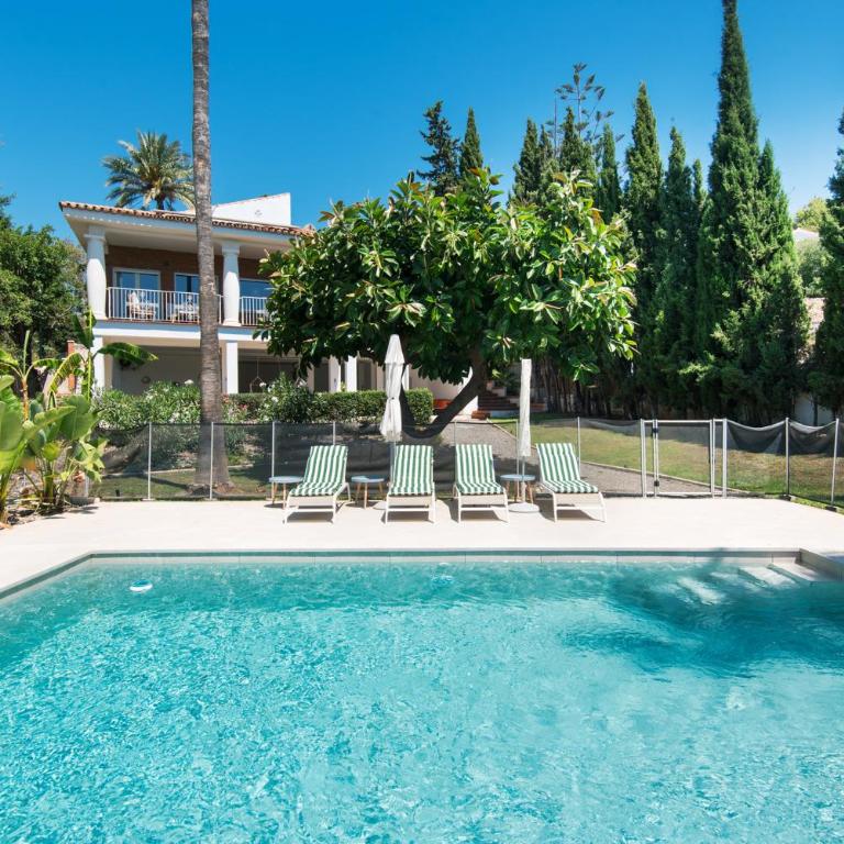 PREMIUM Family Villa in Málaga with Private Pool - Five-Bedroom House - 23